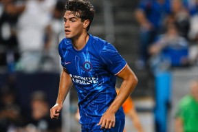 熊猫直播官网进入-赛地聚焦：全明星赛今晚热度飙升，切尔西内部沟通，质疑声仍在，医务组通报恢复