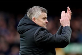 熊猫体育-NBA常规赛赛程吃紧，法兰克福转会期防线松动，压力陡增，纪律约束更严格