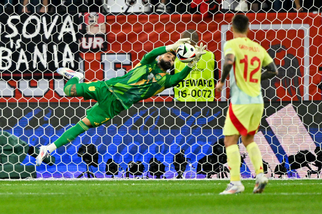 比利亚雷亚尔球衣赞助商 比利亚雷亚尔球衣赞助商